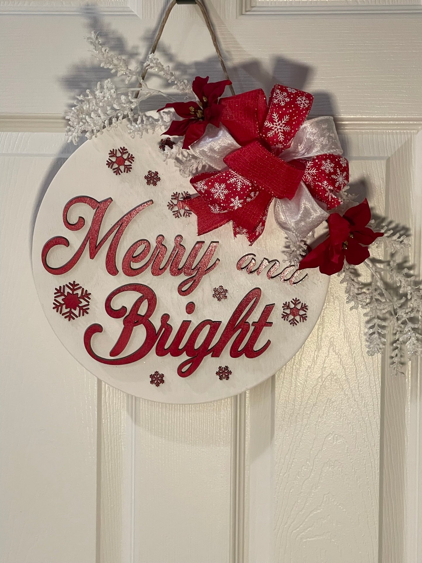 Christmas Door Hanger - Round Wooden Sign