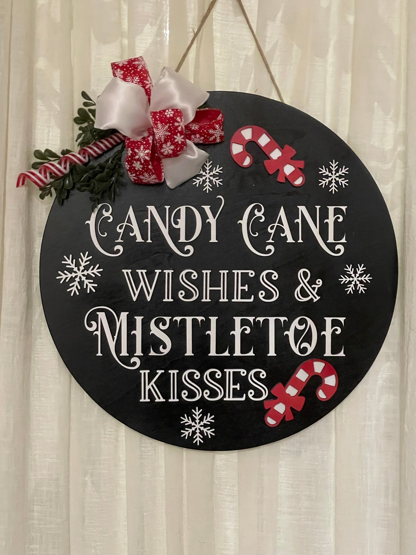 Christmas Door Hanger - Round Wooden Sign